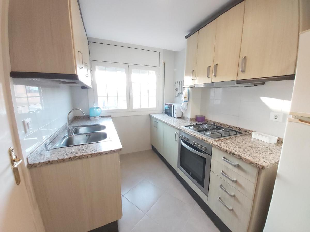 Diana Apartamento Con Terraza Muy Cerca Del Mar Pineda de Mar Bagian luar foto