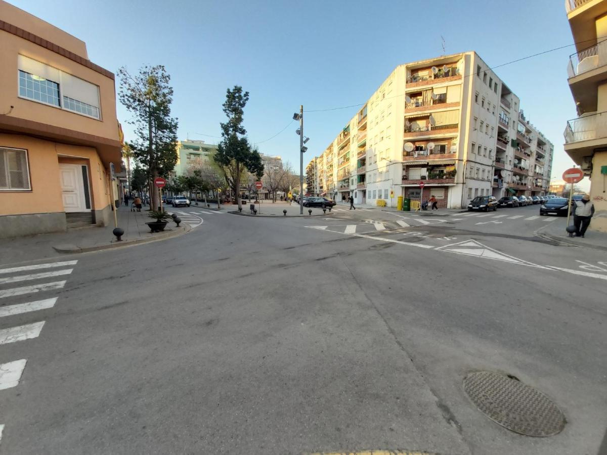 Diana Apartamento Con Terraza Muy Cerca Del Mar Pineda de Mar Bagian luar foto